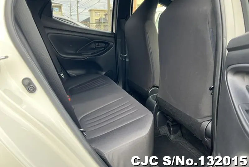 2022 Toyota / Yaris Stock No. 132015