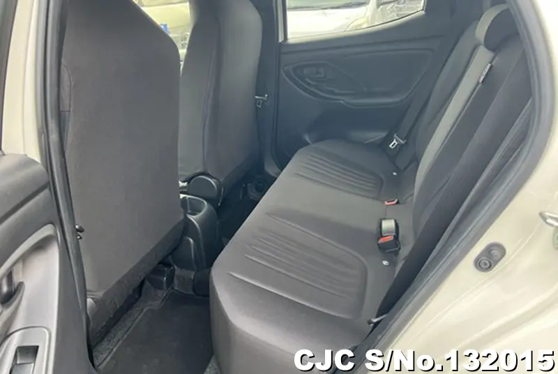 2022 Toyota / Yaris Stock No. 132015