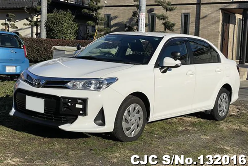 2022 Toyota / Corolla Axio Stock No. 132016