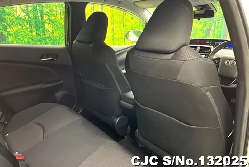 2022 Toyota / Prius Stock No. 132025