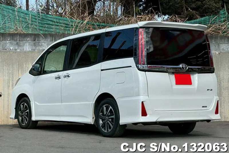 2021 Toyota / Voxy Stock No. 132063