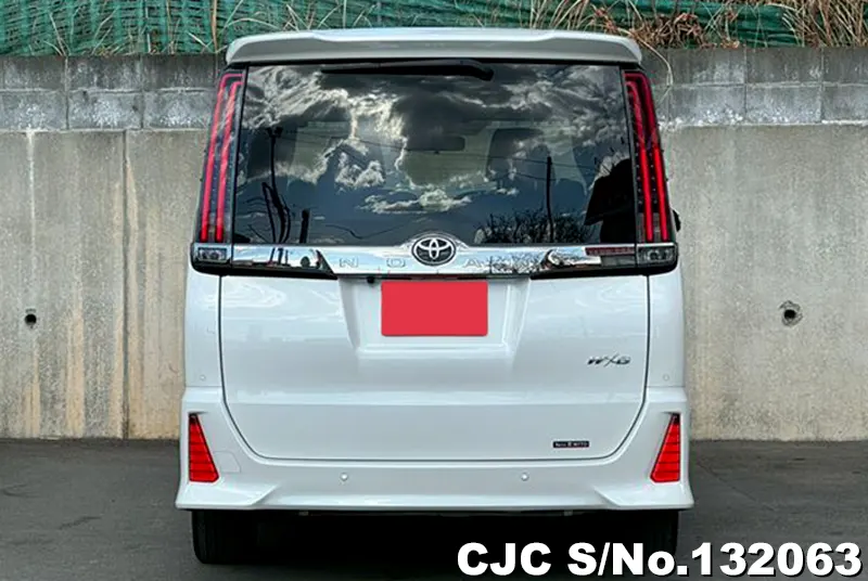 2021 Toyota / Voxy Stock No. 132063