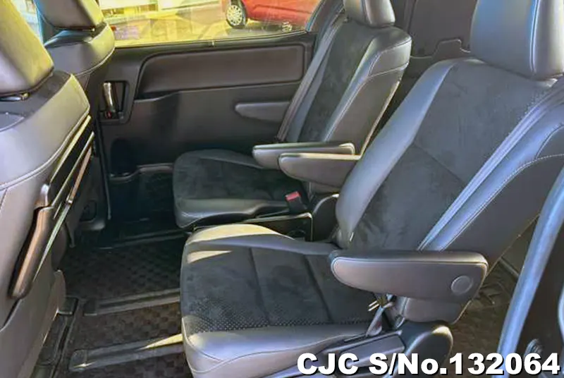 2021 Toyota / Voxy Stock No. 132064