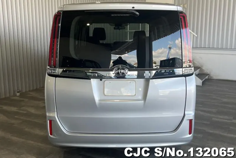 2021 Toyota / Noah Stock No. 132065