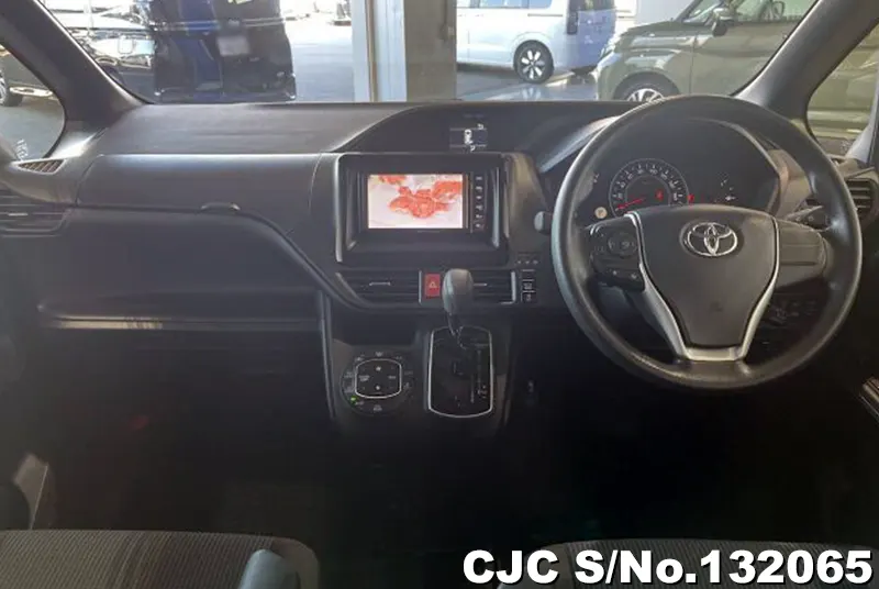 2021 Toyota / Noah Stock No. 132065