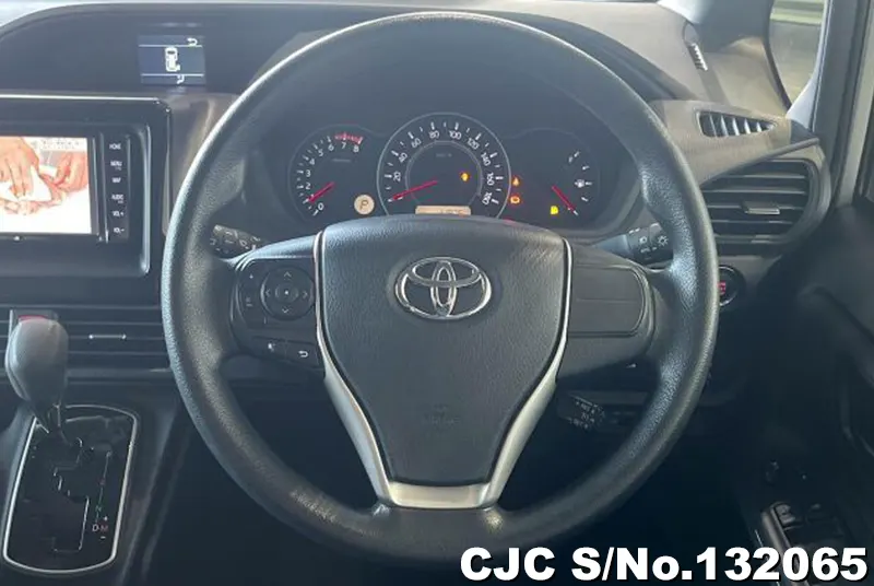 2021 Toyota / Noah Stock No. 132065