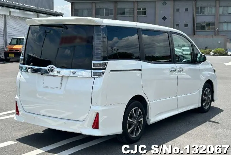 2021 Toyota / Voxy Stock No. 132067