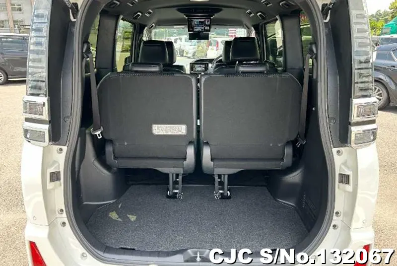 2021 Toyota / Voxy Stock No. 132067