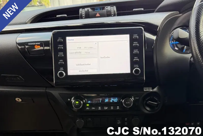 2021 Toyota / Hilux / Revo Rocco Stock No. 132070