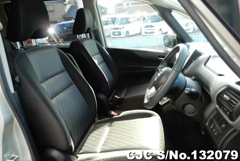 2021 Nissan / Serena Stock No. 132079