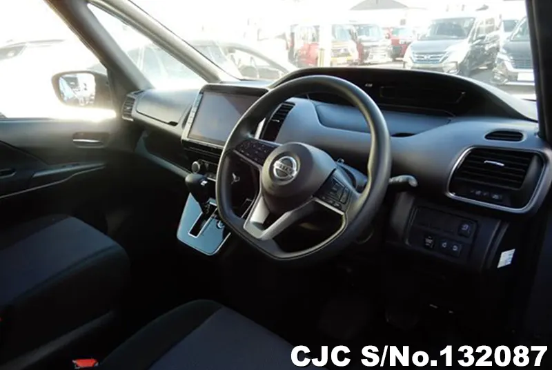 2022 Nissan / Serena Stock No. 132087