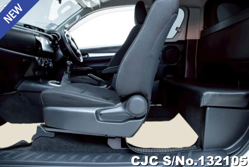 2022 Toyota / Hilux / Revo Stock No. 132105