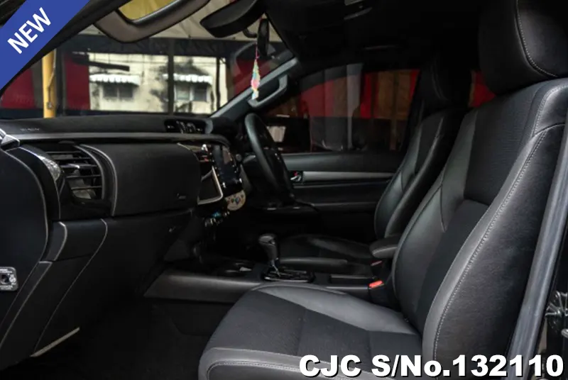 2021 Toyota / Hilux / Revo Rocco Stock No. 132110