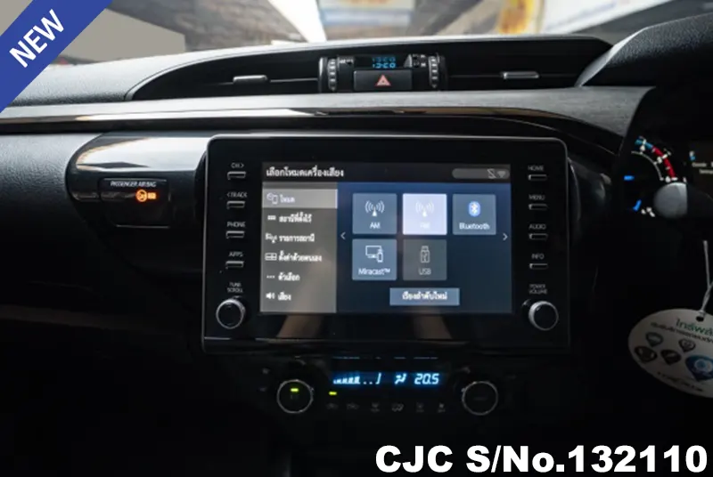 2021 Toyota / Hilux / Revo Rocco Stock No. 132110