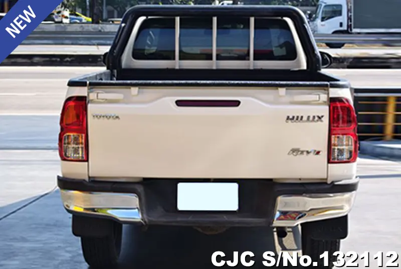 2022 Toyota / Hilux / Revo Stock No. 132112