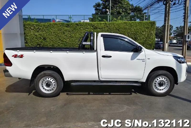 2022 Toyota / Hilux / Revo Stock No. 132112