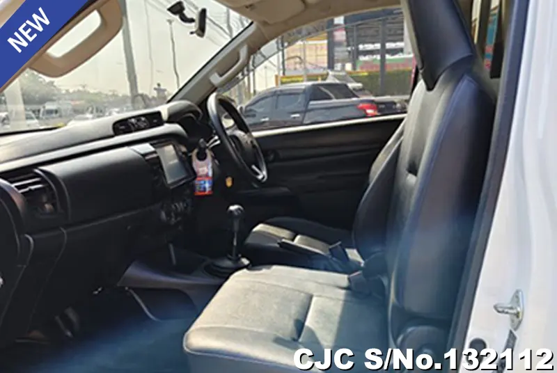 2022 Toyota / Hilux / Revo Stock No. 132112