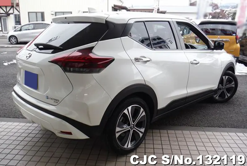 2023 Nissan / Kicks Stock No. 132119