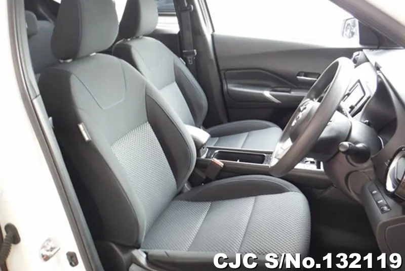 2023 Nissan / Kicks Stock No. 132119