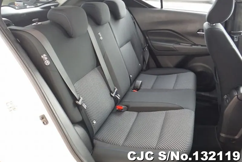 2023 Nissan / Kicks Stock No. 132119