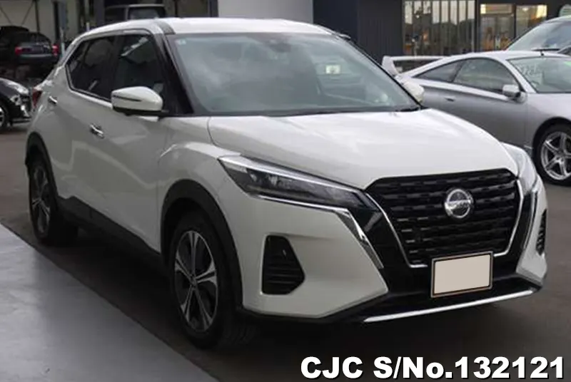 2023 Nissan / Kicks Stock No. 132121
