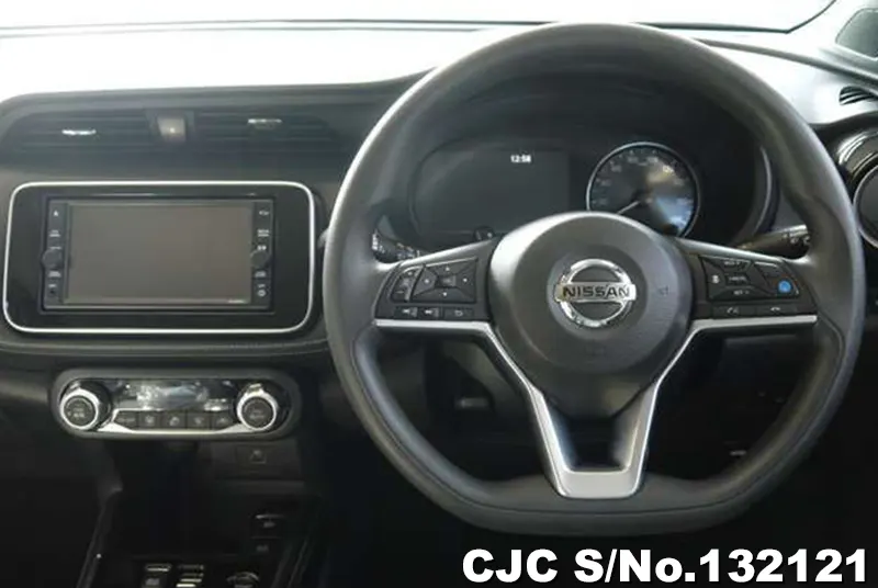 2023 Nissan / Kicks Stock No. 132121