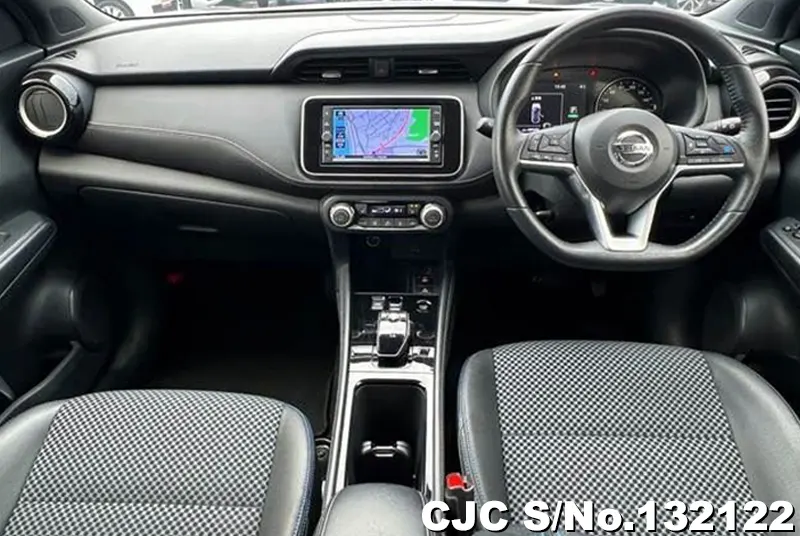 2023 Nissan / Kicks Stock No. 132122