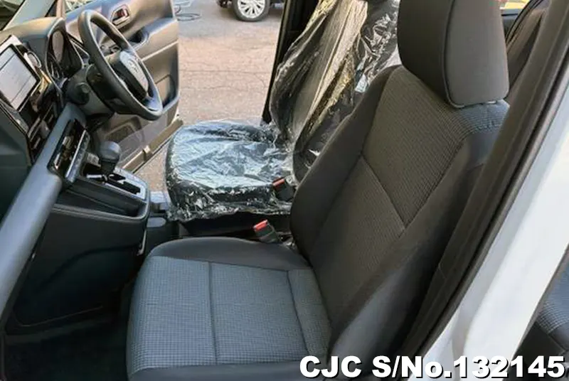 2025 Toyota / Noah Stock No. 132145