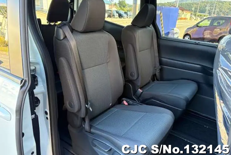 2025 Toyota / Noah Stock No. 132145