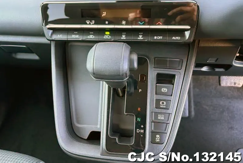 2025 Toyota / Noah Stock No. 132145