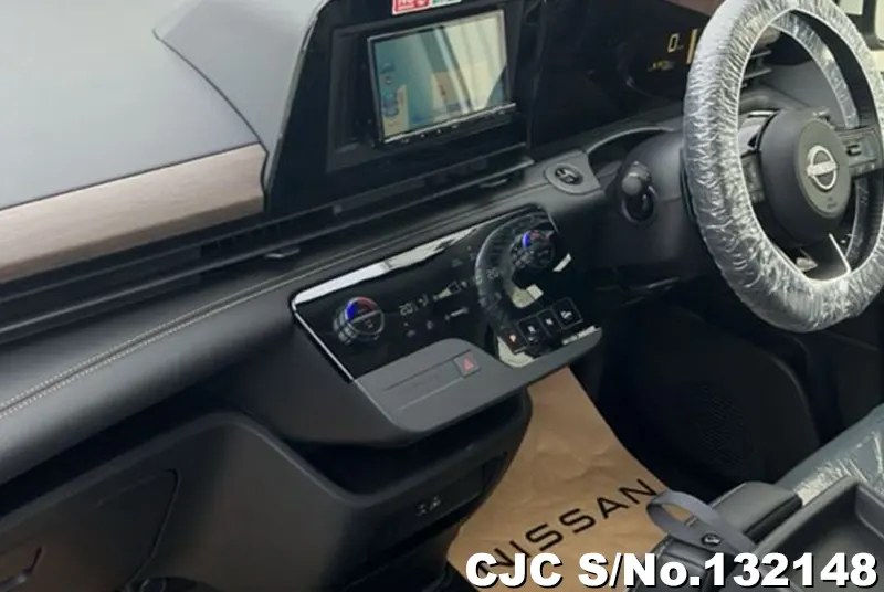 2025 Nissan / Serena Stock No. 132148