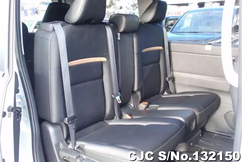 2025 Nissan / Serena Stock No. 132150