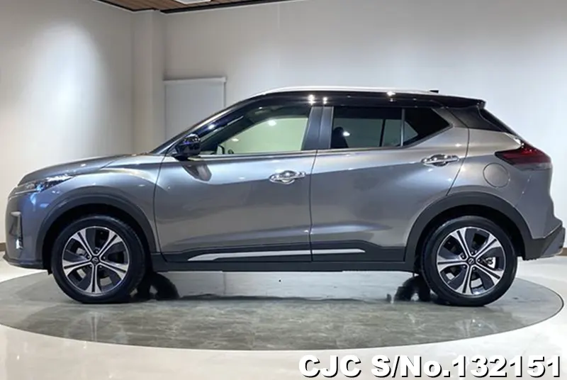 2025 Nissan / Kicks Stock No. 132151