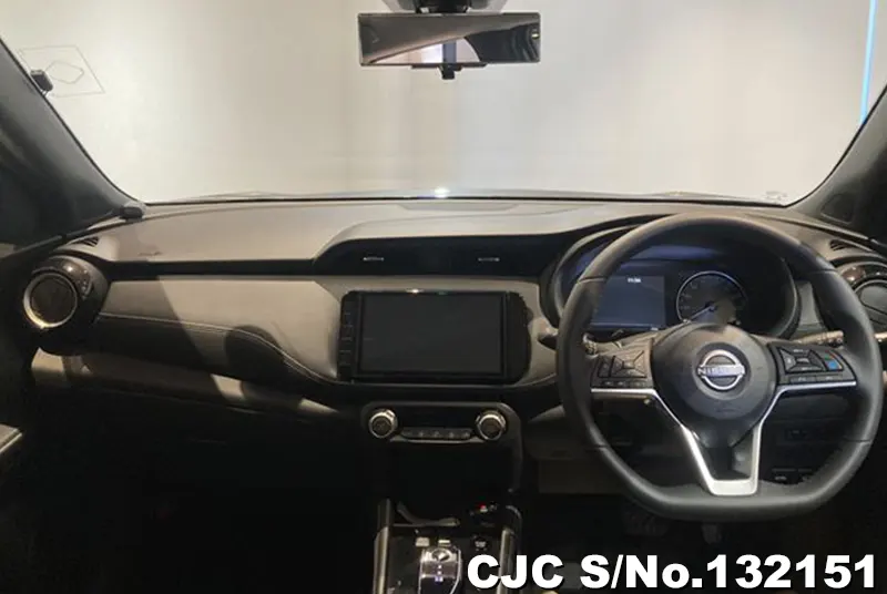 2025 Nissan / Kicks Stock No. 132151