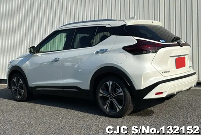 2025 Nissan / Kicks Stock No. 132152