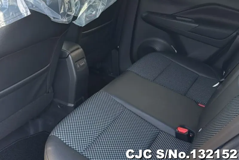 2025 Nissan / Kicks Stock No. 132152