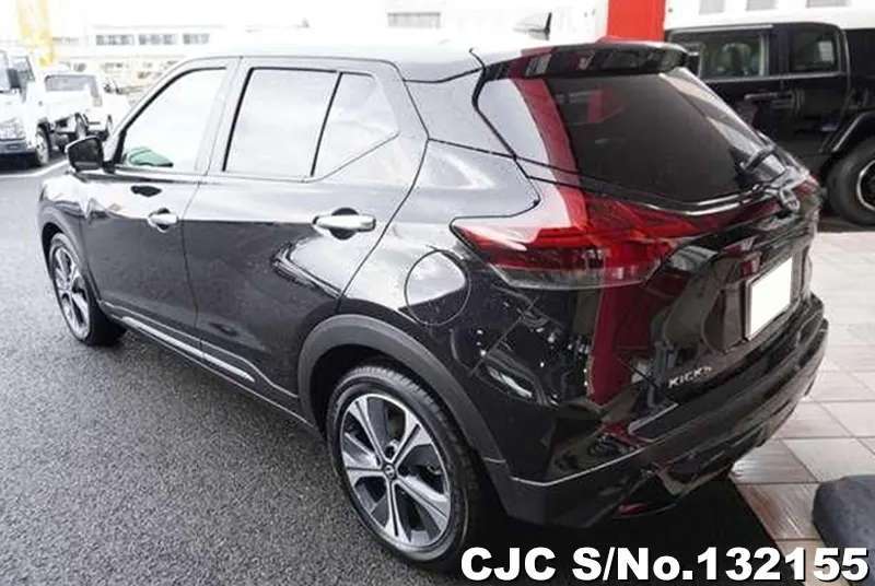 2025 Nissan / Kicks Stock No. 132155