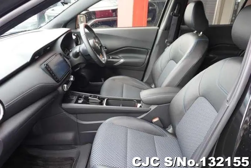 2025 Nissan / Kicks Stock No. 132155