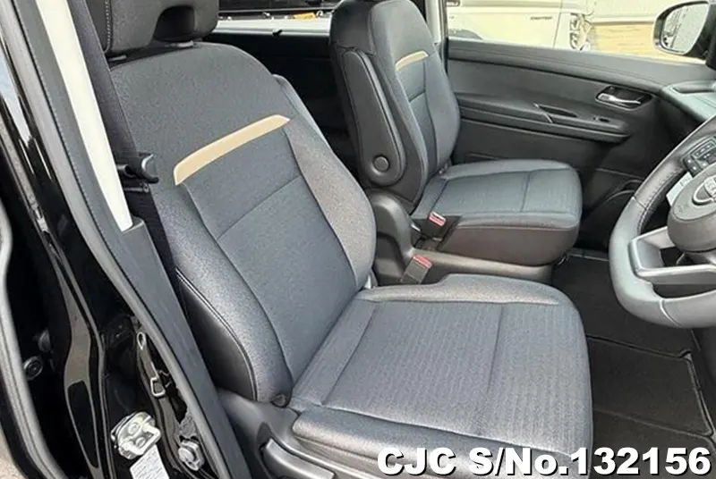 2025 Nissan / Serena Stock No. 132156