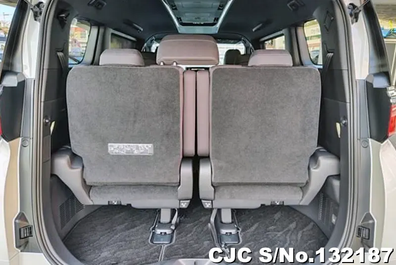 2026 Toyota / Alphard Stock No. 132187