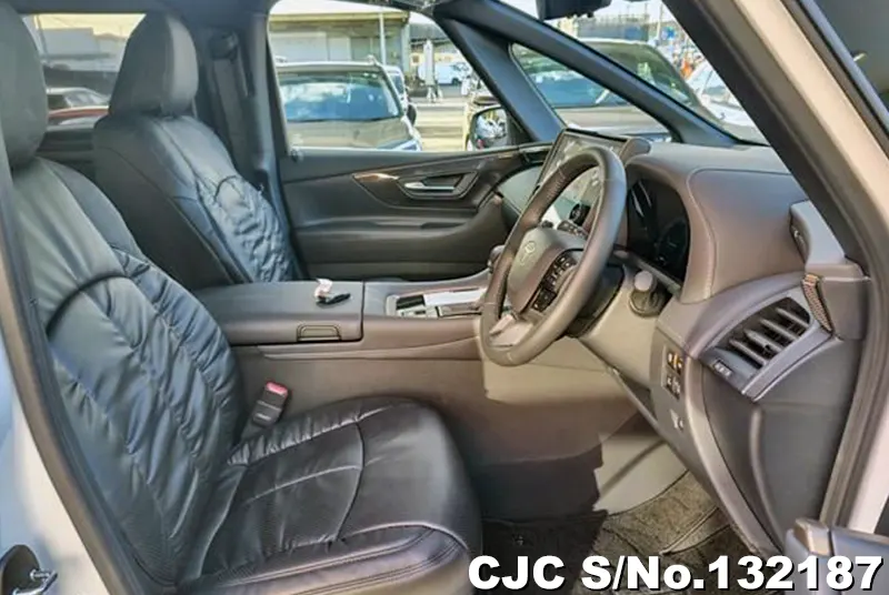 2026 Toyota / Alphard Stock No. 132187