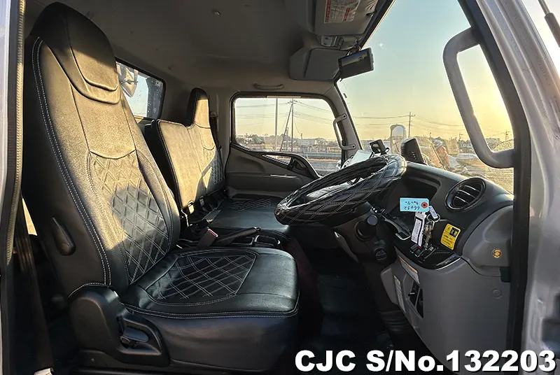 2022 Mitsubishi / Canter Stock No. 132203