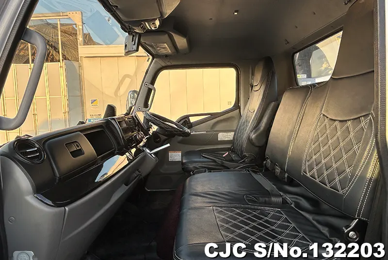 2022 Mitsubishi / Canter Stock No. 132203