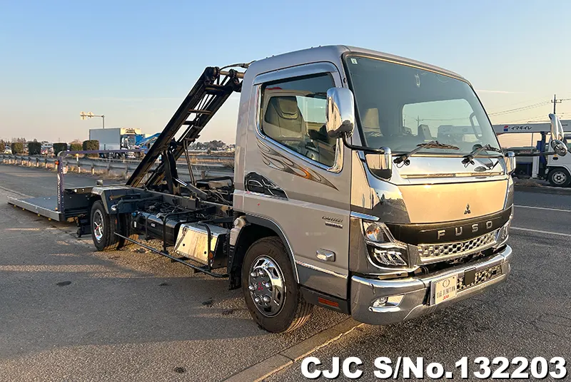 2022 Mitsubishi / Canter Stock No. 132203