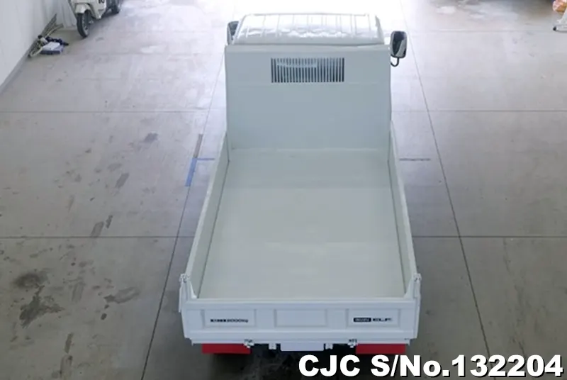 2005 Isuzu / Elf Stock No. 132204