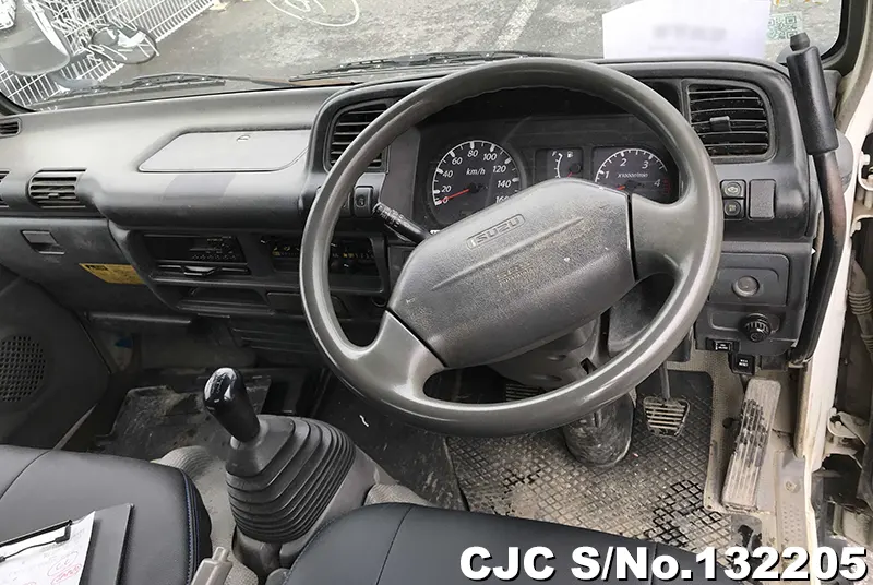 2007 Isuzu / Elf Stock No. 132205