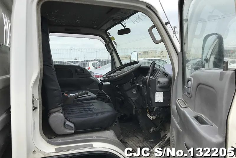 2007 Isuzu / Elf Stock No. 132205