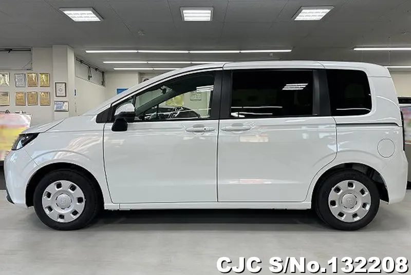 2026 Honda / Freed Stock No. 132208