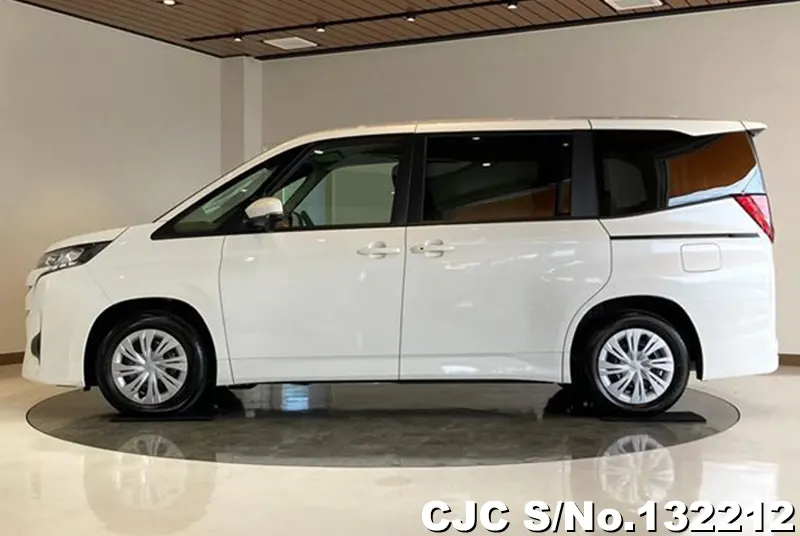 2026 Toyota / Noah Stock No. 132212