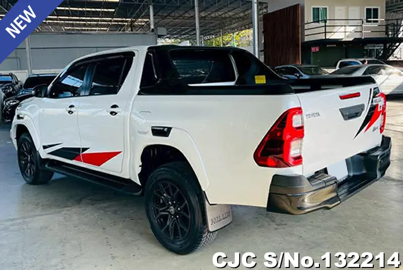 2023 Toyota / Hilux / Revo Stock No. 132214